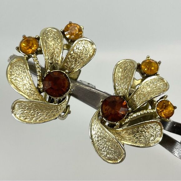 Vintage Coro Clip On Earrings Gold Tone Champagne Rhinestone Flower Statement - Picture 1 of 6